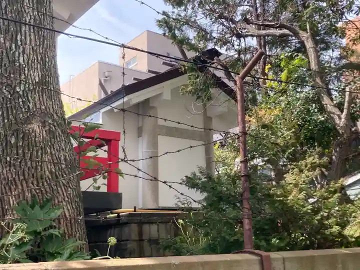 安浦神社の{uncategorized: "未分類", other: "その他", undefined: "問題あり", building: "その他建物", grave: "お墓", sacred_gate: "鳥居", guardian: "狛犬", statue: "像", buddha: "仏像", history: "歴史", nature: "自然", garden: "庭園", animal: "動物", pagoda: "塔", temizu: "手水舎", mountain_gate: "山門・神門", sanctuary: "本殿・本堂", subordinate: "末社・摂社", art: "芸術", scenery: "景色", jizo: "地蔵", ema: "絵馬", goshuin: "御朱印", omikuji: "おみくじ", items: "授与品その他", amulet: "お守り", goshuincho: "御朱印帳", eats: "食事", festival: "お祭り", votive_dance: "神楽", shichigosan: "七五三参", wedding: "結婚式", experience: "体験その他", initially: "初詣", around: "周辺", anti_infection: "感染症対策"}