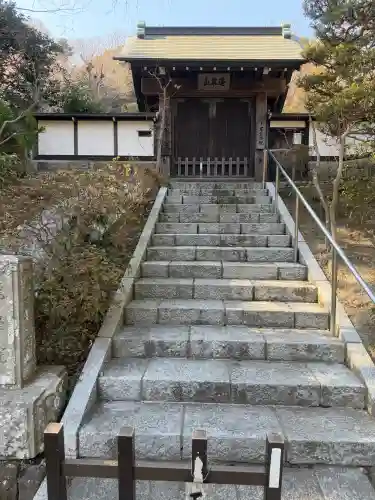龍峰院の{uncategorized: "未分類", other: "その他", undefined: "問題あり", building: "その他建物", grave: "お墓", sacred_gate: "鳥居", guardian: "狛犬", statue: "像", buddha: "仏像", history: "歴史", nature: "自然", garden: "庭園", animal: "動物", pagoda: "塔", temizu: "手水舎", mountain_gate: "山門・神門", sanctuary: "本殿・本堂", subordinate: "末社・摂社", art: "芸術", scenery: "景色", jizo: "地蔵", ema: "絵馬", goshuin: "御朱印", omikuji: "おみくじ", items: "授与品その他", amulet: "お守り", goshuincho: "御朱印帳", eats: "食事", festival: "お祭り", votive_dance: "神楽", shichigosan: "七五三参", wedding: "結婚式", experience: "体験その他", initially: "初詣", around: "周辺", anti_infection: "感染症対策"}