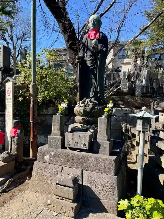 大泉寺の{uncategorized: "未分類", other: "その他", undefined: "問題あり", building: "その他建物", grave: "お墓", sacred_gate: "鳥居", guardian: "狛犬", statue: "像", buddha: "仏像", history: "歴史", nature: "自然", garden: "庭園", animal: "動物", pagoda: "塔", temizu: "手水舎", mountain_gate: "山門・神門", sanctuary: "本殿・本堂", subordinate: "末社・摂社", art: "芸術", scenery: "景色", jizo: "地蔵", ema: "絵馬", goshuin: "御朱印", omikuji: "おみくじ", items: "授与品その他", amulet: "お守り", goshuincho: "御朱印帳", eats: "食事", festival: "お祭り", votive_dance: "神楽", shichigosan: "七五三参", wedding: "結婚式", experience: "体験その他", initially: "初詣", around: "周辺", anti_infection: "感染症対策"}