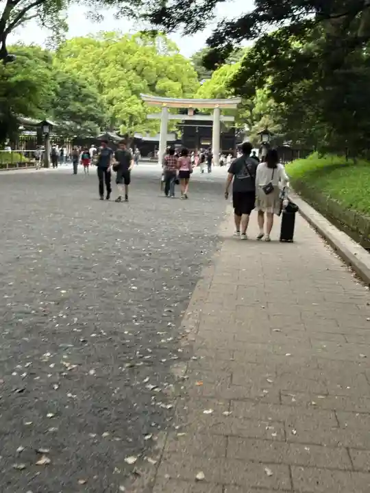 明治神宮の{uncategorized: "未分類", other: "その他", undefined: "問題あり", building: "その他建物", grave: "お墓", sacred_gate: "鳥居", guardian: "狛犬", statue: "像", buddha: "仏像", history: "歴史", nature: "自然", garden: "庭園", animal: "動物", pagoda: "塔", temizu: "手水舎", mountain_gate: "山門・神門", sanctuary: "本殿・本堂", subordinate: "末社・摂社", art: "芸術", scenery: "景色", jizo: "地蔵", ema: "絵馬", goshuin: "御朱印", omikuji: "おみくじ", items: "授与品その他", amulet: "お守り", goshuincho: "御朱印帳", eats: "食事", festival: "お祭り", votive_dance: "神楽", shichigosan: "七五三参", wedding: "結婚式", experience: "体験その他", initially: "初詣", around: "周辺", anti_infection: "感染症対策"}