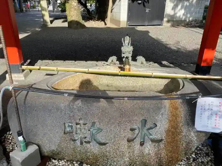 金神社の手水舎