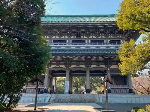 総持寺の山門