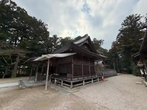 須佐神社の{uncategorized: "未分類", other: "その他", undefined: "問題あり", building: "その他建物", grave: "お墓", sacred_gate: "鳥居", guardian: "狛犬", statue: "像", buddha: "仏像", history: "歴史", nature: "自然", garden: "庭園", animal: "動物", pagoda: "塔", temizu: "手水舎", mountain_gate: "山門・神門", sanctuary: "本殿・本堂", subordinate: "末社・摂社", art: "芸術", scenery: "景色", jizo: "地蔵", ema: "絵馬", goshuin: "御朱印", omikuji: "おみくじ", items: "授与品その他", amulet: "お守り", goshuincho: "御朱印帳", eats: "食事", festival: "お祭り", votive_dance: "神楽", shichigosan: "七五三参", wedding: "結婚式", experience: "体験その他", initially: "初詣", around: "周辺", anti_infection: "感染症対策"}