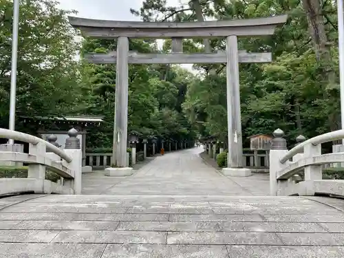 寒川神社の鳥居