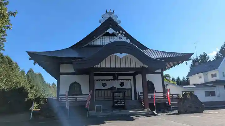照覺寺の本殿・本堂