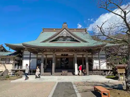 光明寺の本殿・本堂