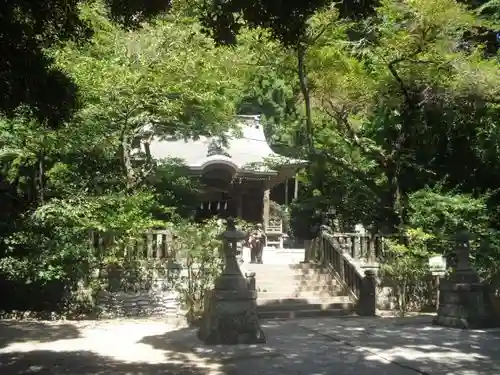 御霊神社の本殿・本堂