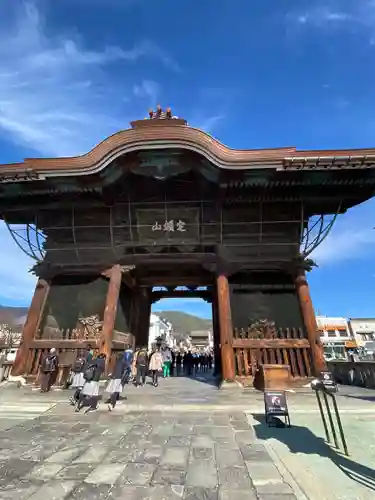 善光寺の山門・神門