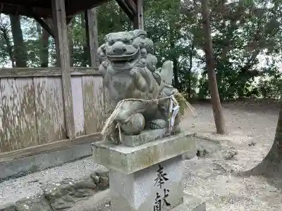 奈々美神社の{uncategorized: "未分類", other: "その他", undefined: "問題あり", building: "その他建物", grave: "お墓", sacred_gate: "鳥居", guardian: "狛犬", statue: "像", buddha: "仏像", history: "歴史", nature: "自然", garden: "庭園", animal: "動物", pagoda: "塔", temizu: "手水舎", mountain_gate: "山門・神門", sanctuary: "本殿・本堂", subordinate: "末社・摂社", art: "芸術", scenery: "景色", jizo: "地蔵", ema: "絵馬", goshuin: "御朱印", omikuji: "おみくじ", items: "授与品その他", amulet: "お守り", goshuincho: "御朱印帳", eats: "食事", festival: "お祭り", votive_dance: "神楽", shichigosan: "七五三参", wedding: "結婚式", experience: "体験その他", initially: "初詣", around: "周辺", anti_infection: "感染症対策"}
