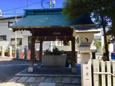 多田神社の手水舎
