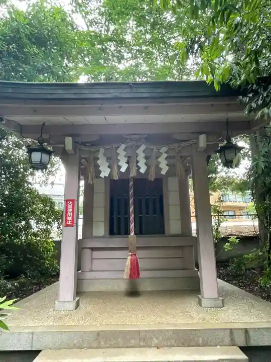 八雲氷川神社奥宮の{uncategorized: "未分類", other: "その他", undefined: "問題あり", building: "その他建物", grave: "お墓", sacred_gate: "鳥居", guardian: "狛犬", statue: "像", buddha: "仏像", history: "歴史", nature: "自然", garden: "庭園", animal: "動物", pagoda: "塔", temizu: "手水舎", mountain_gate: "山門・神門", sanctuary: "本殿・本堂", subordinate: "末社・摂社", art: "芸術", scenery: "景色", jizo: "地蔵", ema: "絵馬", goshuin: "御朱印", omikuji: "おみくじ", items: "授与品その他", amulet: "お守り", goshuincho: "御朱印帳", eats: "食事", festival: "お祭り", votive_dance: "神楽", shichigosan: "七五三参", wedding: "結婚式", experience: "体験その他", initially: "初詣", around: "周辺", anti_infection: "感染症対策"}