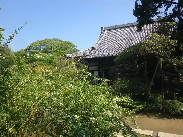 宝戒寺の本殿・本堂