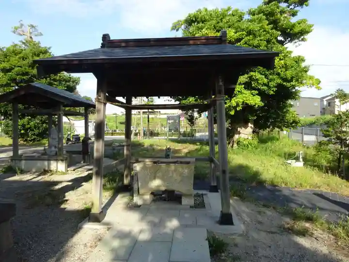柄沢神社の手水舎