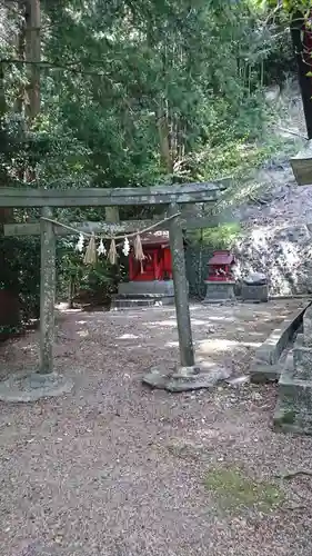 紫神社の末社