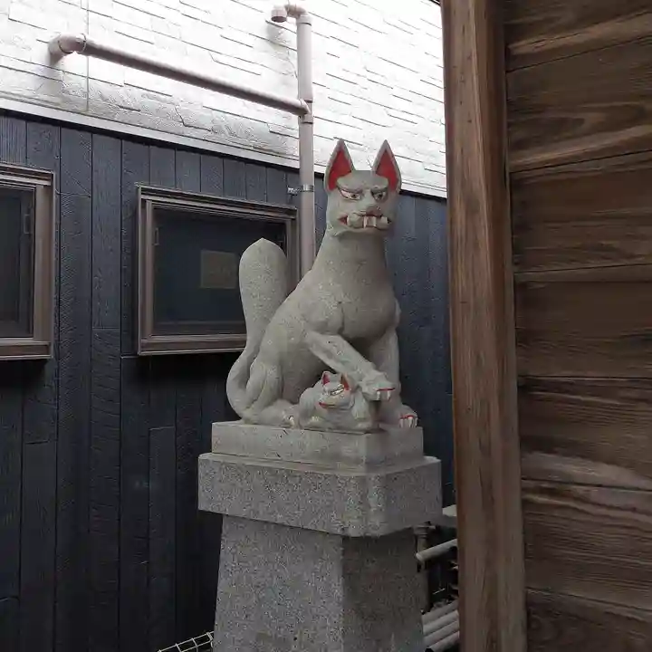 孫三稲荷神社の狛犬