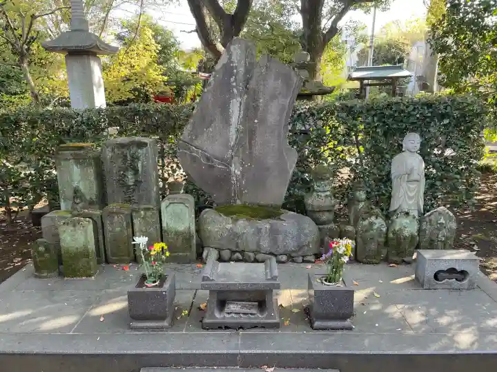 金蔵院の{uncategorized: "未分類", other: "その他", undefined: "問題あり", building: "その他建物", grave: "お墓", sacred_gate: "鳥居", guardian: "狛犬", statue: "像", buddha: "仏像", history: "歴史", nature: "自然", garden: "庭園", animal: "動物", pagoda: "塔", temizu: "手水舎", mountain_gate: "山門・神門", sanctuary: "本殿・本堂", subordinate: "末社・摂社", art: "芸術", scenery: "景色", jizo: "地蔵", ema: "絵馬", goshuin: "御朱印", omikuji: "おみくじ", items: "授与品その他", amulet: "お守り", goshuincho: "御朱印帳", eats: "食事", festival: "お祭り", votive_dance: "神楽", shichigosan: "七五三参", wedding: "結婚式", experience: "体験その他", initially: "初詣", around: "周辺", anti_infection: "感染症対策"}