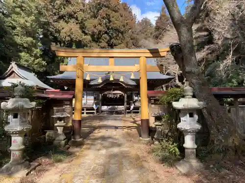 都々古別神社(馬場)の鳥居