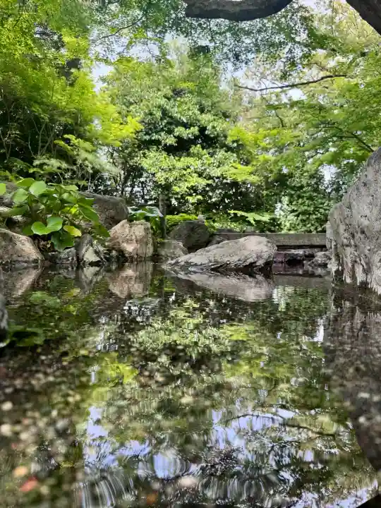 城南宮の{uncategorized: "未分類", other: "その他", undefined: "問題あり", building: "その他建物", grave: "お墓", sacred_gate: "鳥居", guardian: "狛犬", statue: "像", buddha: "仏像", history: "歴史", nature: "自然", garden: "庭園", animal: "動物", pagoda: "塔", temizu: "手水舎", mountain_gate: "山門・神門", sanctuary: "本殿・本堂", subordinate: "末社・摂社", art: "芸術", scenery: "景色", jizo: "地蔵", ema: "絵馬", goshuin: "御朱印", omikuji: "おみくじ", items: "授与品その他", amulet: "お守り", goshuincho: "御朱印帳", eats: "食事", festival: "お祭り", votive_dance: "神楽", shichigosan: "七五三参", wedding: "結婚式", experience: "体験その他", initially: "初詣", around: "周辺", anti_infection: "感染症対策"}