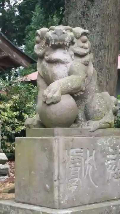 上諏訪神社の狛犬