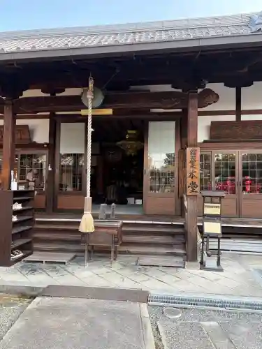 戒光寺（戒光律寺）の{uncategorized: "未分類", other: "その他", undefined: "問題あり", building: "その他建物", grave: "お墓", sacred_gate: "鳥居", guardian: "狛犬", statue: "像", buddha: "仏像", history: "歴史", nature: "自然", garden: "庭園", animal: "動物", pagoda: "塔", temizu: "手水舎", mountain_gate: "山門・神門", sanctuary: "本殿・本堂", subordinate: "末社・摂社", art: "芸術", scenery: "景色", jizo: "地蔵", ema: "絵馬", goshuin: "御朱印", omikuji: "おみくじ", items: "授与品その他", amulet: "お守り", goshuincho: "御朱印帳", eats: "食事", festival: "お祭り", votive_dance: "神楽", shichigosan: "七五三参", wedding: "結婚式", experience: "体験その他", initially: "初詣", around: "周辺", anti_infection: "感染症対策"}