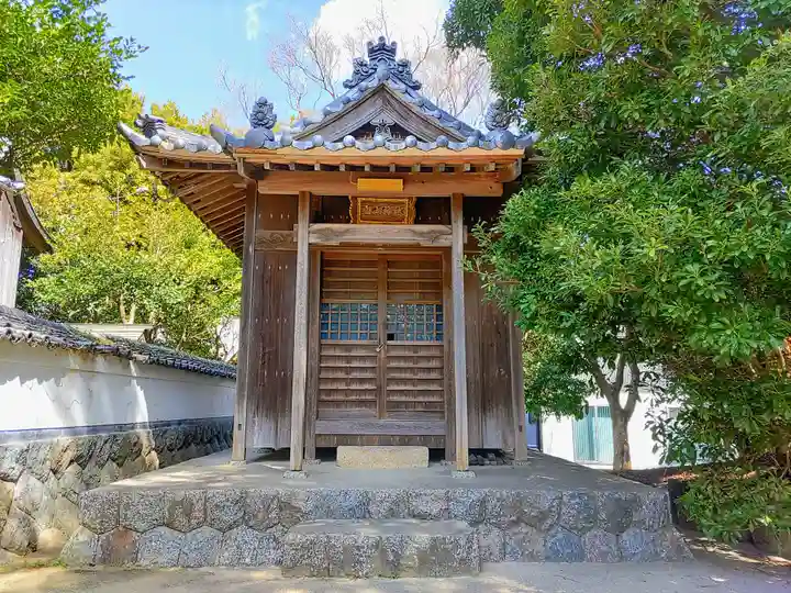 八幡宮(宮後)の末社・摂社