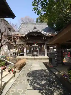真福寺の本殿・本堂