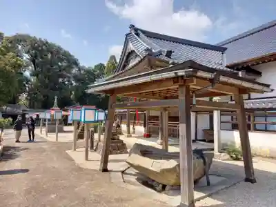 実相院の手水舎