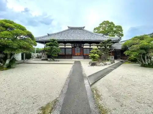 盛禅寺の{uncategorized: "未分類", other: "その他", undefined: "問題あり", building: "その他建物", grave: "お墓", sacred_gate: "鳥居", guardian: "狛犬", statue: "像", buddha: "仏像", history: "歴史", nature: "自然", garden: "庭園", animal: "動物", pagoda: "塔", temizu: "手水舎", mountain_gate: "山門・神門", sanctuary: "本殿・本堂", subordinate: "末社・摂社", art: "芸術", scenery: "景色", jizo: "地蔵", ema: "絵馬", goshuin: "御朱印", omikuji: "おみくじ", items: "授与品その他", amulet: "お守り", goshuincho: "御朱印帳", eats: "食事", festival: "お祭り", votive_dance: "神楽", shichigosan: "七五三参", wedding: "結婚式", experience: "体験その他", initially: "初詣", around: "周辺", anti_infection: "感染症対策"}