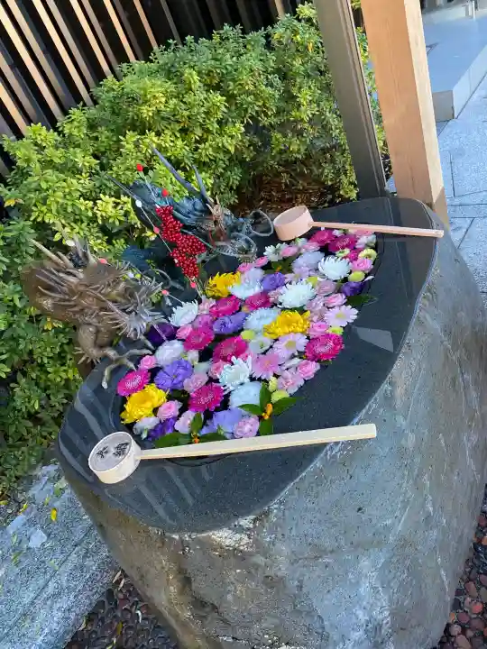 駒込妙義神社の{uncategorized: "未分類", other: "その他", undefined: "問題あり", building: "その他建物", grave: "お墓", sacred_gate: "鳥居", guardian: "狛犬", statue: "像", buddha: "仏像", history: "歴史", nature: "自然", garden: "庭園", animal: "動物", pagoda: "塔", temizu: "手水舎", mountain_gate: "山門・神門", sanctuary: "本殿・本堂", subordinate: "末社・摂社", art: "芸術", scenery: "景色", jizo: "地蔵", ema: "絵馬", goshuin: "御朱印", omikuji: "おみくじ", items: "授与品その他", amulet: "お守り", goshuincho: "御朱印帳", eats: "食事", festival: "お祭り", votive_dance: "神楽", shichigosan: "七五三参", wedding: "結婚式", experience: "体験その他", initially: "初詣", around: "周辺", anti_infection: "感染症対策"}