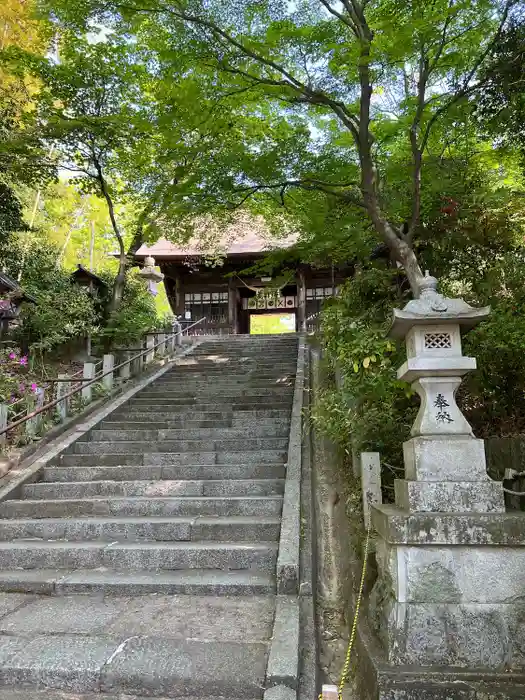 二本松神社の山門