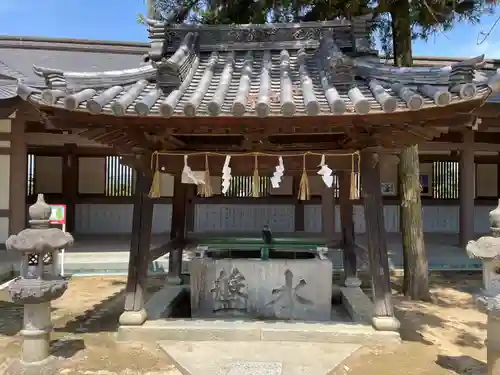 日岡神社の手水舎