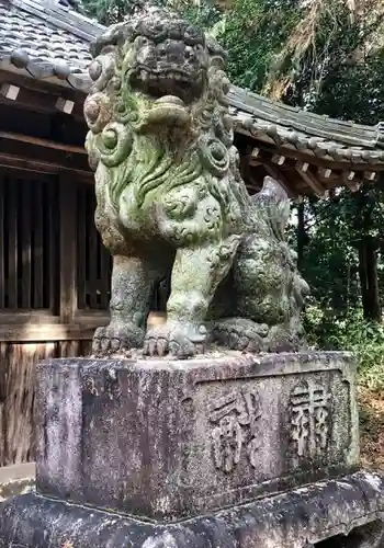 素盞嗚神社の狛犬