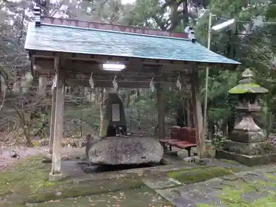 鷲峯神社の手水舎