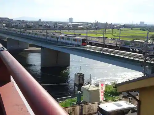 多摩川浅間神社の景色