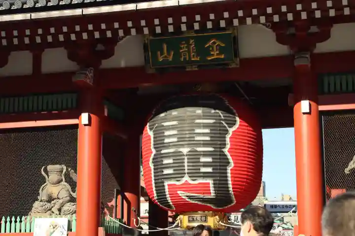 浅草寺の山門・神門
