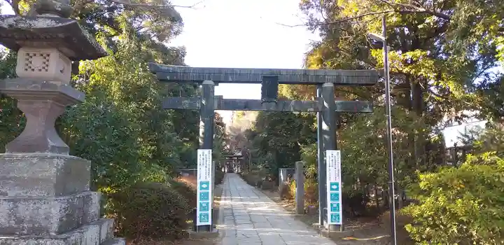 春日部八幡神社の鳥居