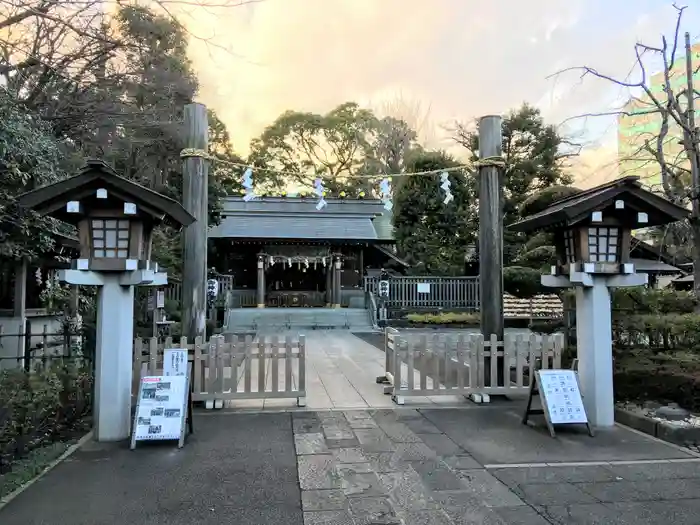 神明社の本殿