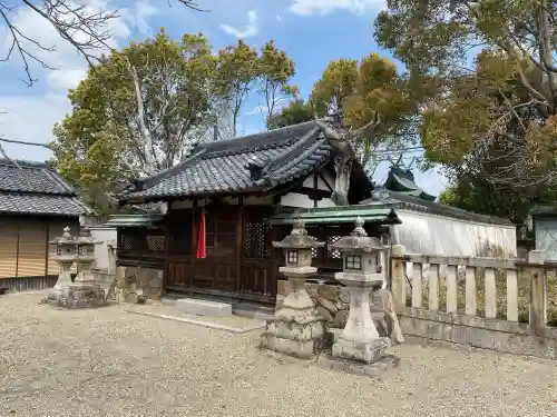 八阪神社の{uncategorized: "未分類", other: "その他", undefined: "問題あり", building: "その他建物", grave: "お墓", sacred_gate: "鳥居", guardian: "狛犬", statue: "像", buddha: "仏像", history: "歴史", nature: "自然", garden: "庭園", animal: "動物", pagoda: "塔", temizu: "手水舎", mountain_gate: "山門・神門", sanctuary: "本殿・本堂", subordinate: "末社・摂社", art: "芸術", scenery: "景色", jizo: "地蔵", ema: "絵馬", goshuin: "御朱印", omikuji: "おみくじ", items: "授与品その他", amulet: "お守り", goshuincho: "御朱印帳", eats: "食事", festival: "お祭り", votive_dance: "神楽", shichigosan: "七五三参", wedding: "結婚式", experience: "体験その他", initially: "初詣", around: "周辺", anti_infection: "感染症対策"}