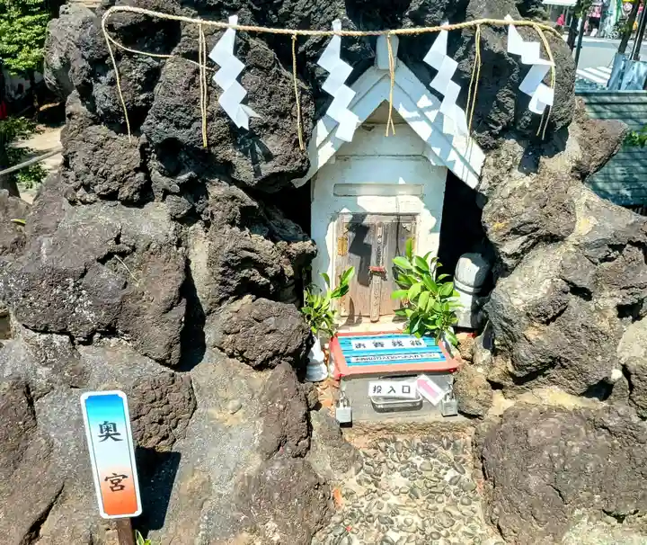 鳩森八幡神社の末社・摂社