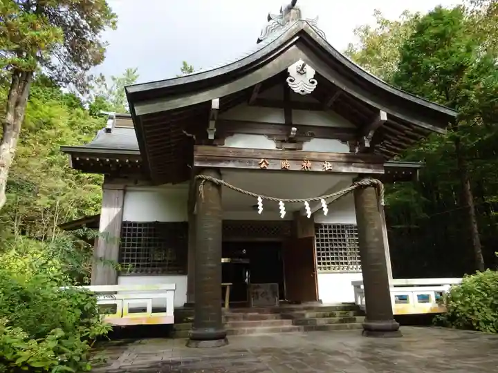公時神社の本殿・本堂