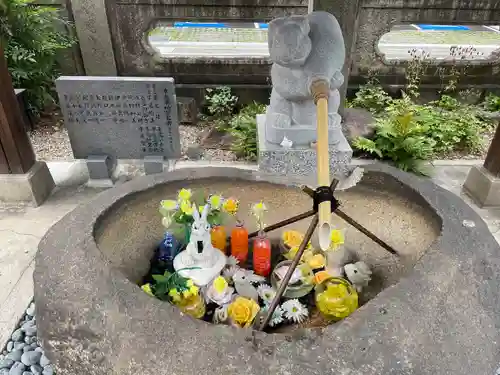 三輪神社の手水舎