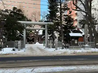 三吉神社の鳥居