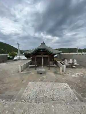 八家地蔵の本殿・本堂