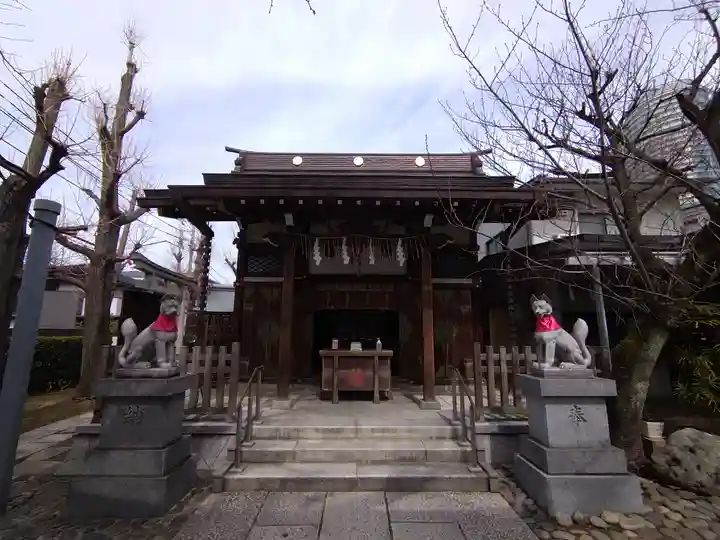 飛木稲荷神社の本殿・本堂