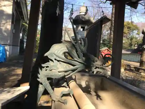 丸子山王日枝神社の手水舎