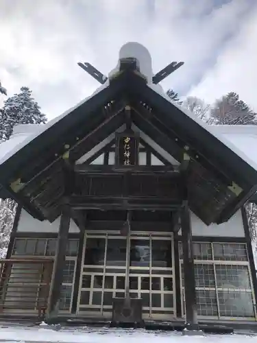 由仁神社(北海道)