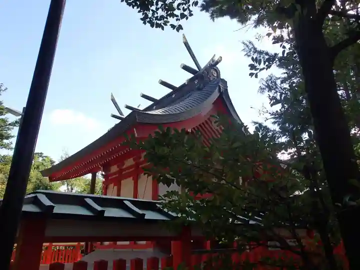 東伏見稲荷神社の本殿・本堂