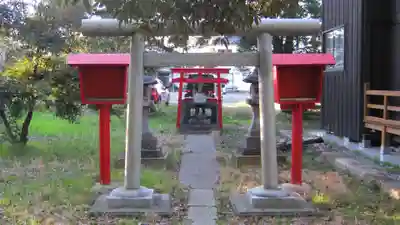 大国玉神社の末社・摂社
