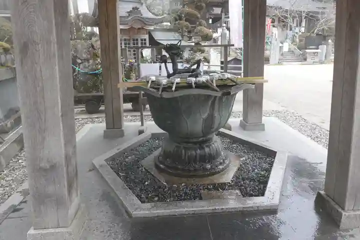 大窪寺の手水舎