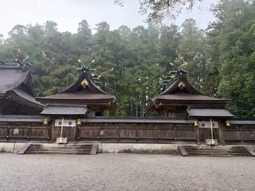熊野本宮大社の{uncategorized: "未分類", other: "その他", undefined: "問題あり", building: "その他建物", grave: "お墓", sacred_gate: "鳥居", guardian: "狛犬", statue: "像", buddha: "仏像", history: "歴史", nature: "自然", garden: "庭園", animal: "動物", pagoda: "塔", temizu: "手水舎", mountain_gate: "山門・神門", sanctuary: "本殿・本堂", subordinate: "末社・摂社", art: "芸術", scenery: "景色", jizo: "地蔵", ema: "絵馬", goshuin: "御朱印", omikuji: "おみくじ", items: "授与品その他", amulet: "お守り", goshuincho: "御朱印帳", eats: "食事", festival: "お祭り", votive_dance: "神楽", shichigosan: "七五三参", wedding: "結婚式", experience: "体験その他", initially: "初詣", around: "周辺", anti_infection: "感染症対策"}